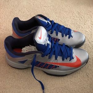 Men’s Nike Hyperdunk. NEVER WORN!